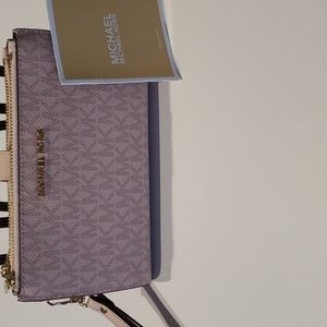 Like New pink Michael Kors wallet